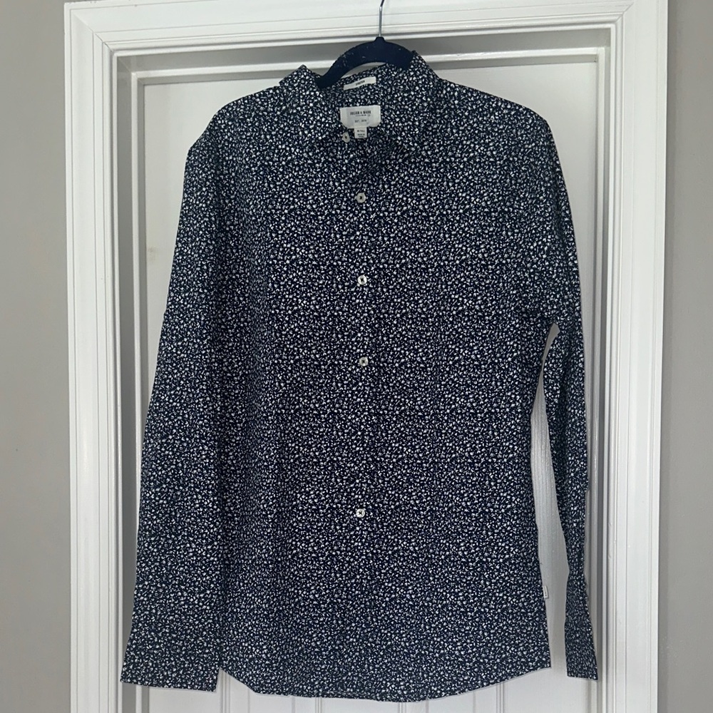 Julian & Mark ditzy floral long sleeve shirt